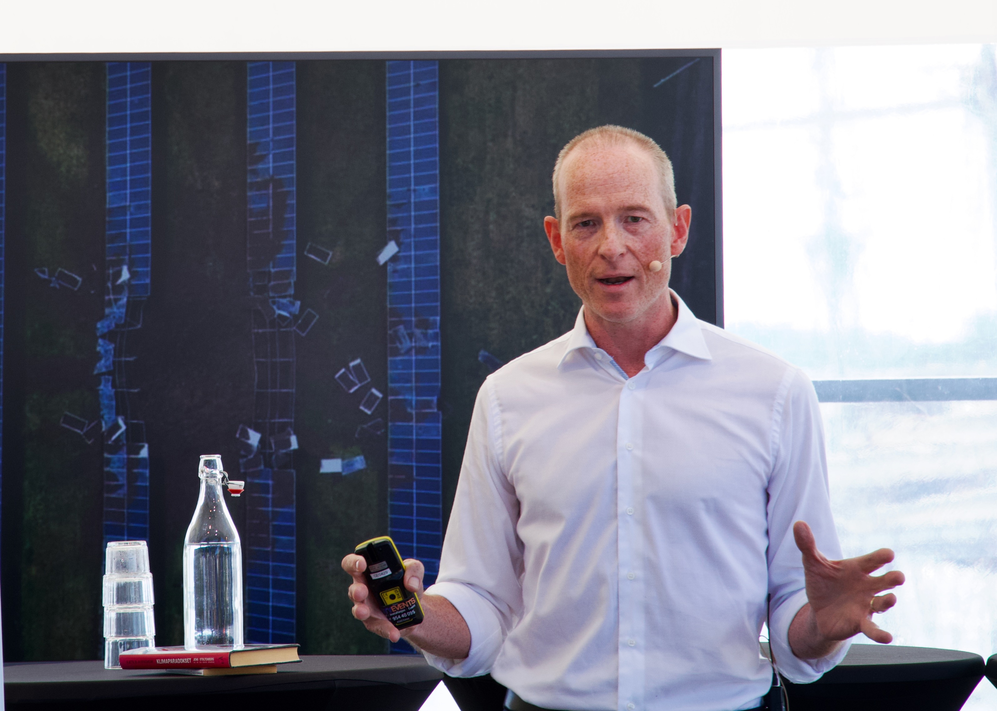 Haakon Leknes, Volue Insight